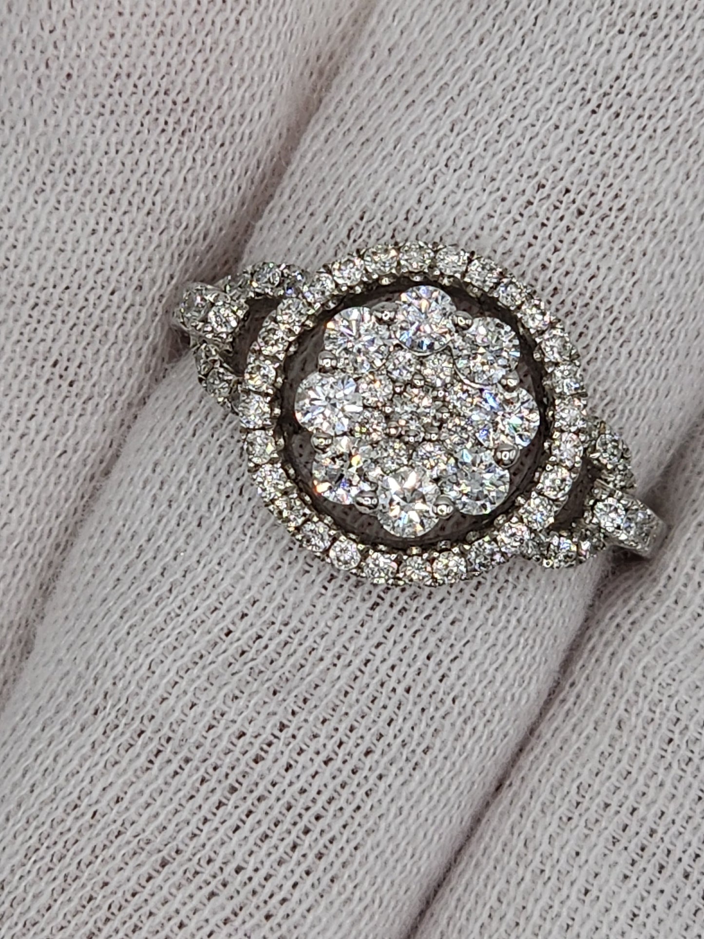 Ladies Diamond Cluster Ring in 18k White Gold