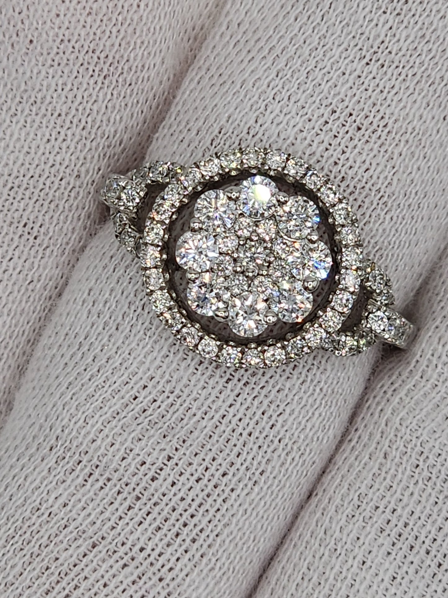 Ladies Diamond Cluster Ring in 18k White Gold