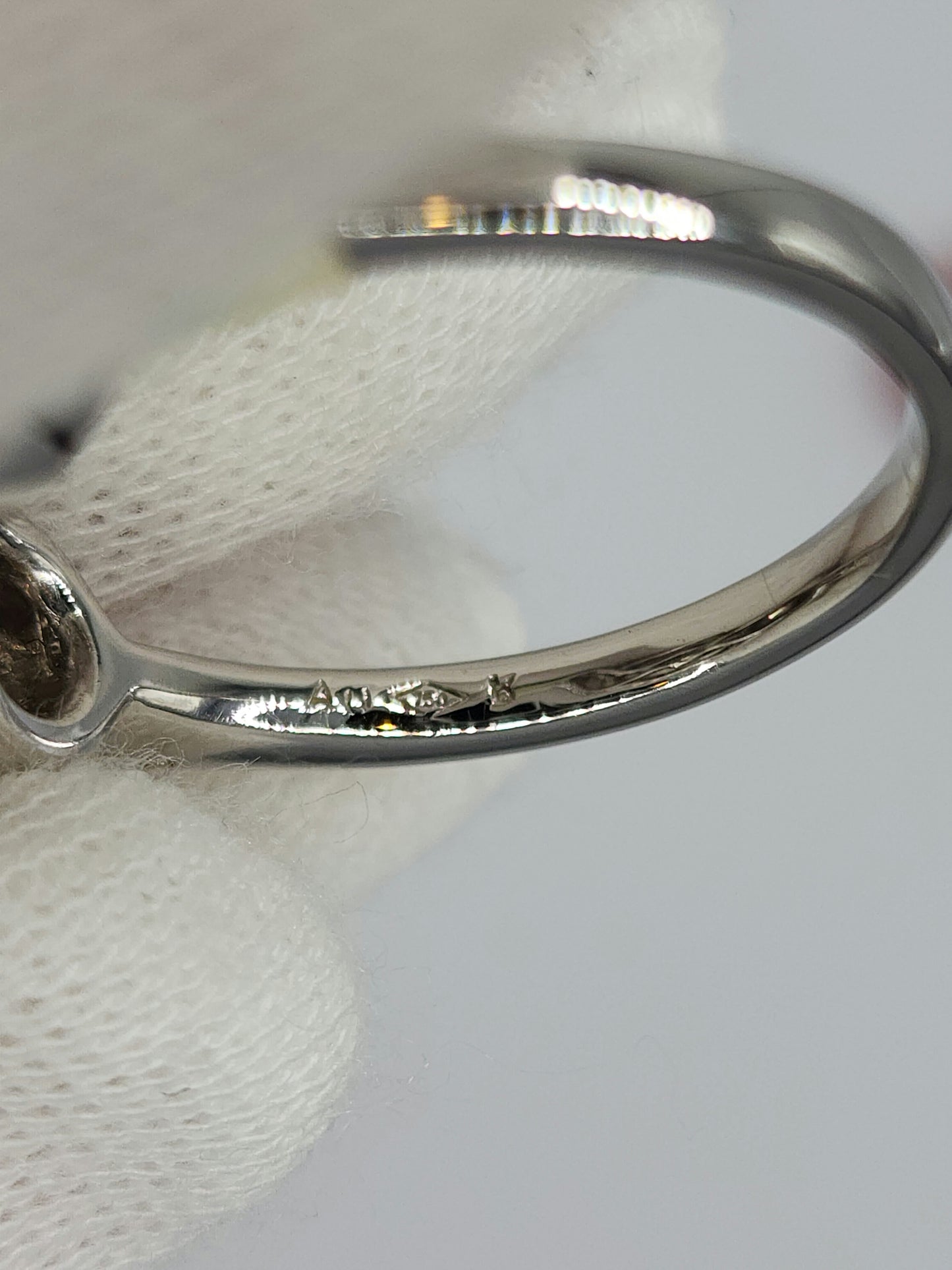 Ladies Diamond Cluster Ring in 18k White Gold