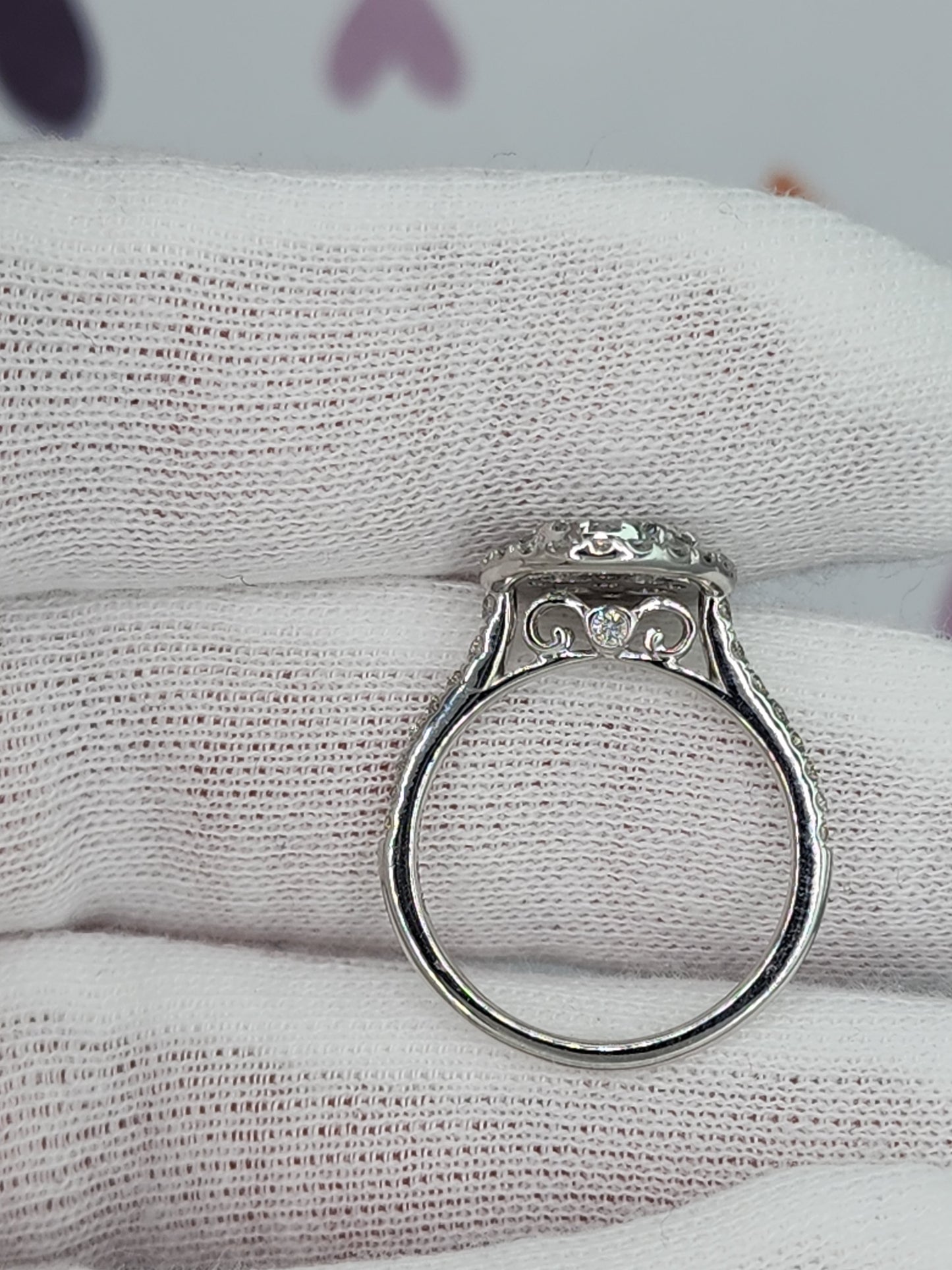 1 ct Round Diamond Oval Shape Cluster Ring in 14k White Gold