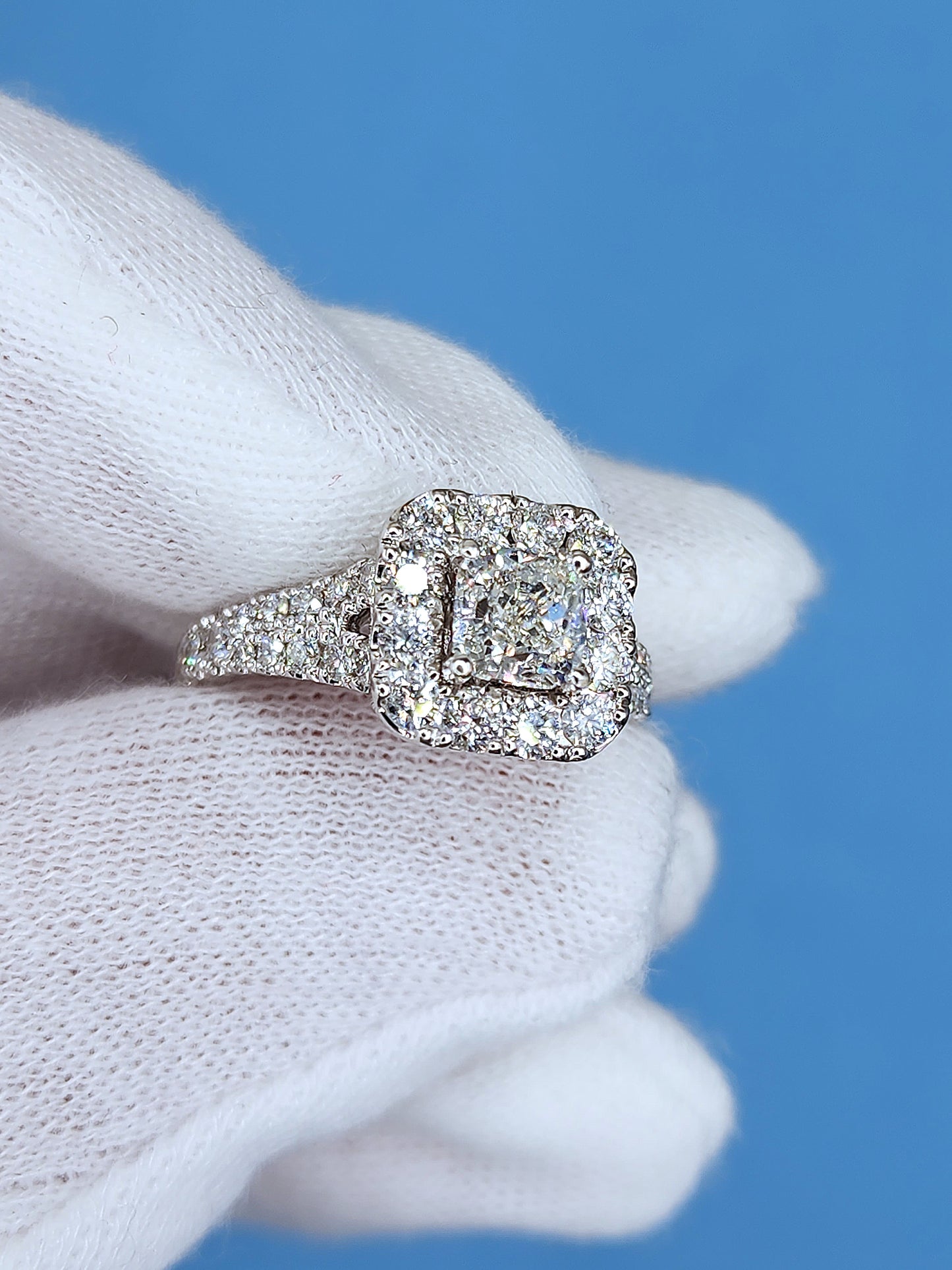 Neil Lane 1.02 ct Cushion Cut Diamond Halo Engagement Ring and Matching Wedding Band Set in 14k White Gold