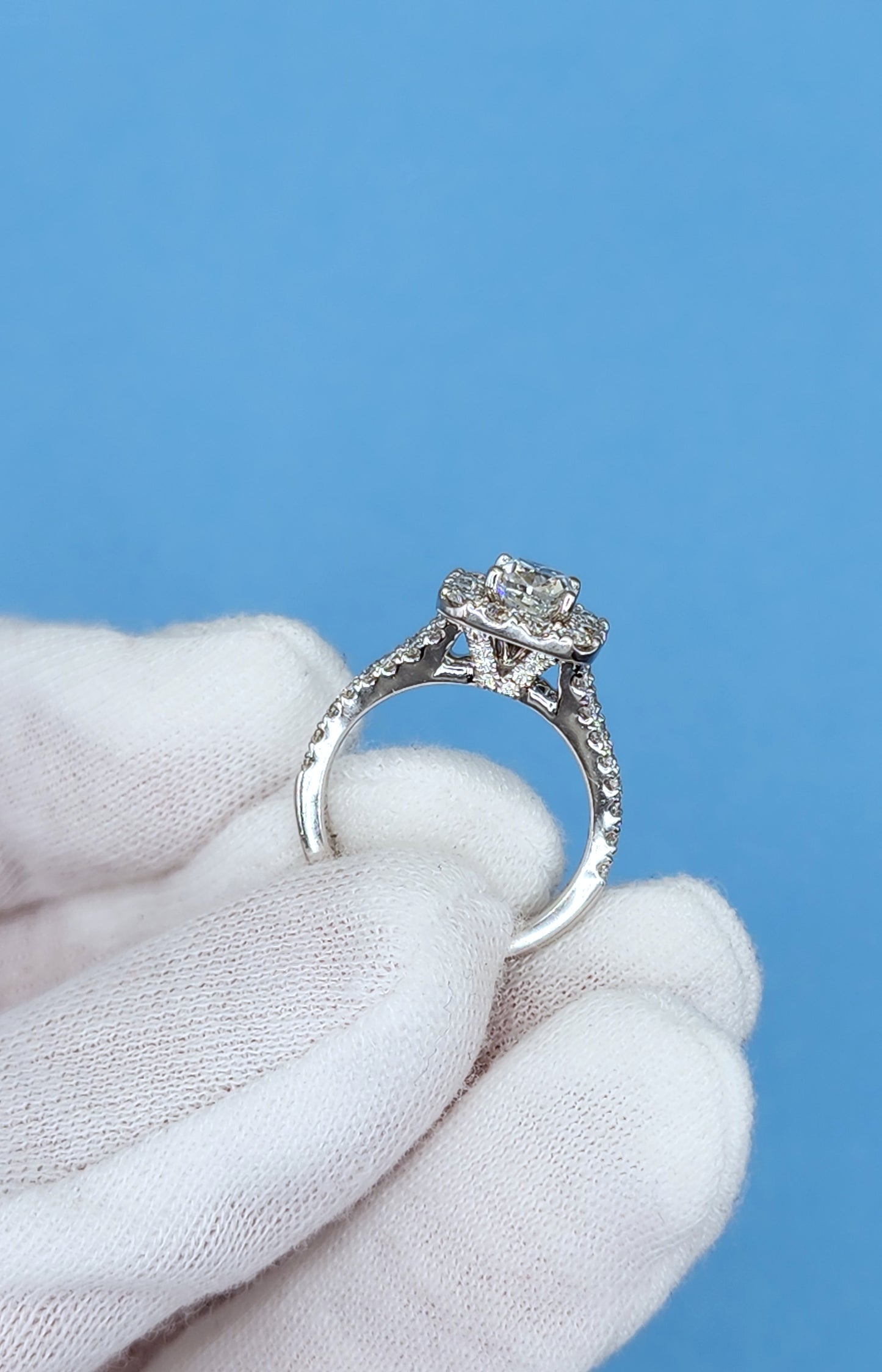 Neil Lane 1.02 ct Cushion Cut Diamond Halo Engagement Ring and Matching Wedding Band Set in 14k White Gold