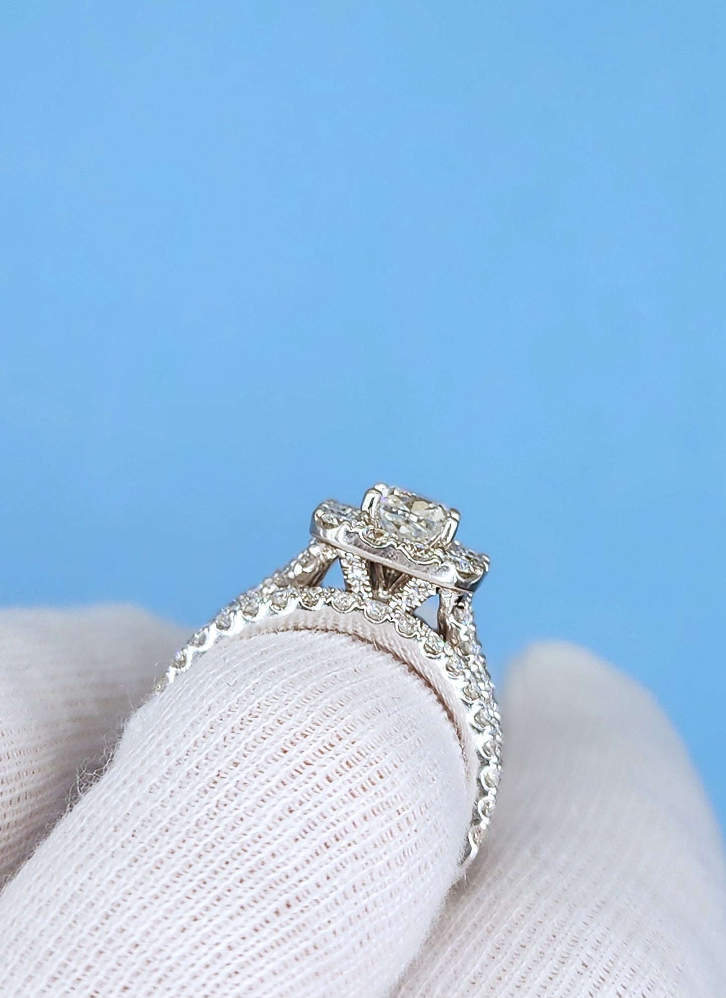 Neil Lane 1.02 ct Cushion Cut Diamond Halo Engagement Ring and Matching Wedding Band Set in 14k White Gold