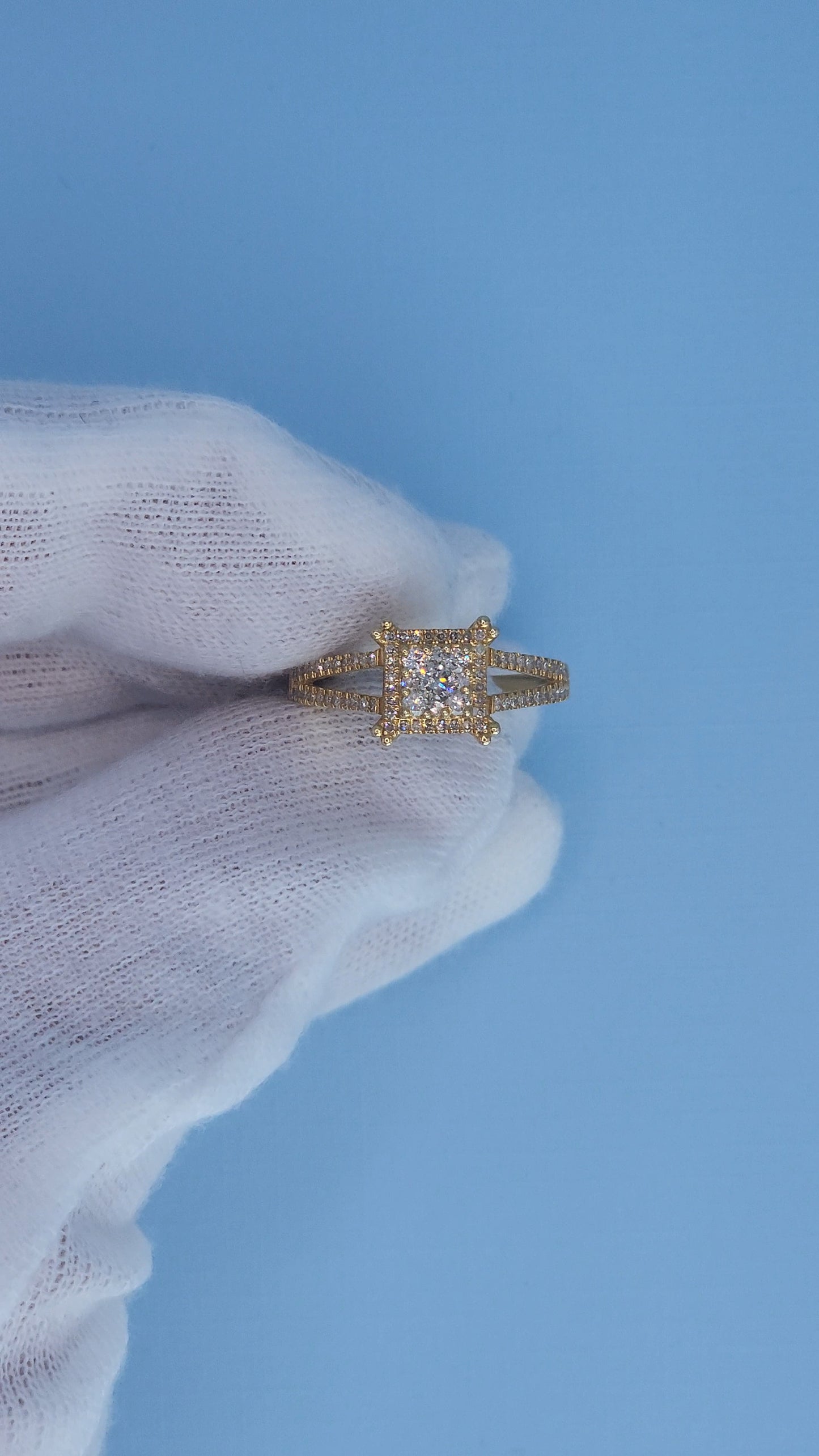 14k Yellow Gold Diamond Cluster Halo Ring – Split Shank Design, 0.75 Carat Total, Princess-Style Look, Size 7.5