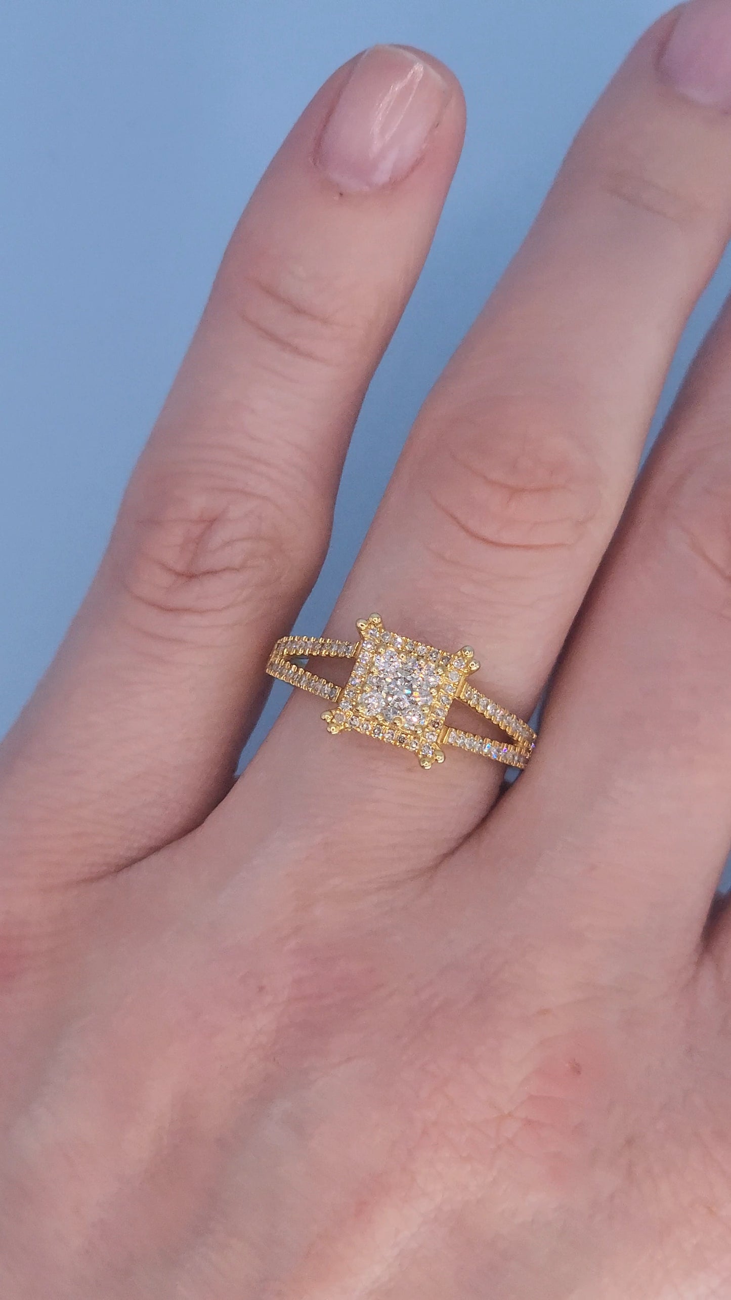14k Yellow Gold Diamond Cluster Halo Ring – Split Shank Design, 0.75 Carat Total, Princess-Style Look, Size 7.5