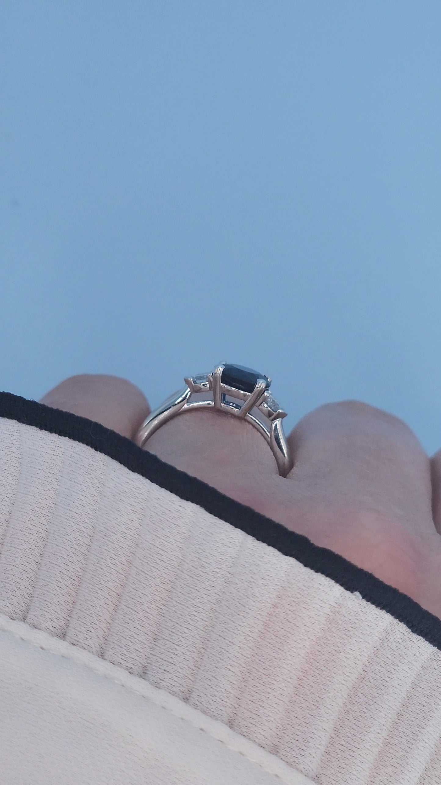 14k White Gold Past Present Future Ring with 1.52 Ct Round Blue Sapphire & Diamond Accents – Size 6.25