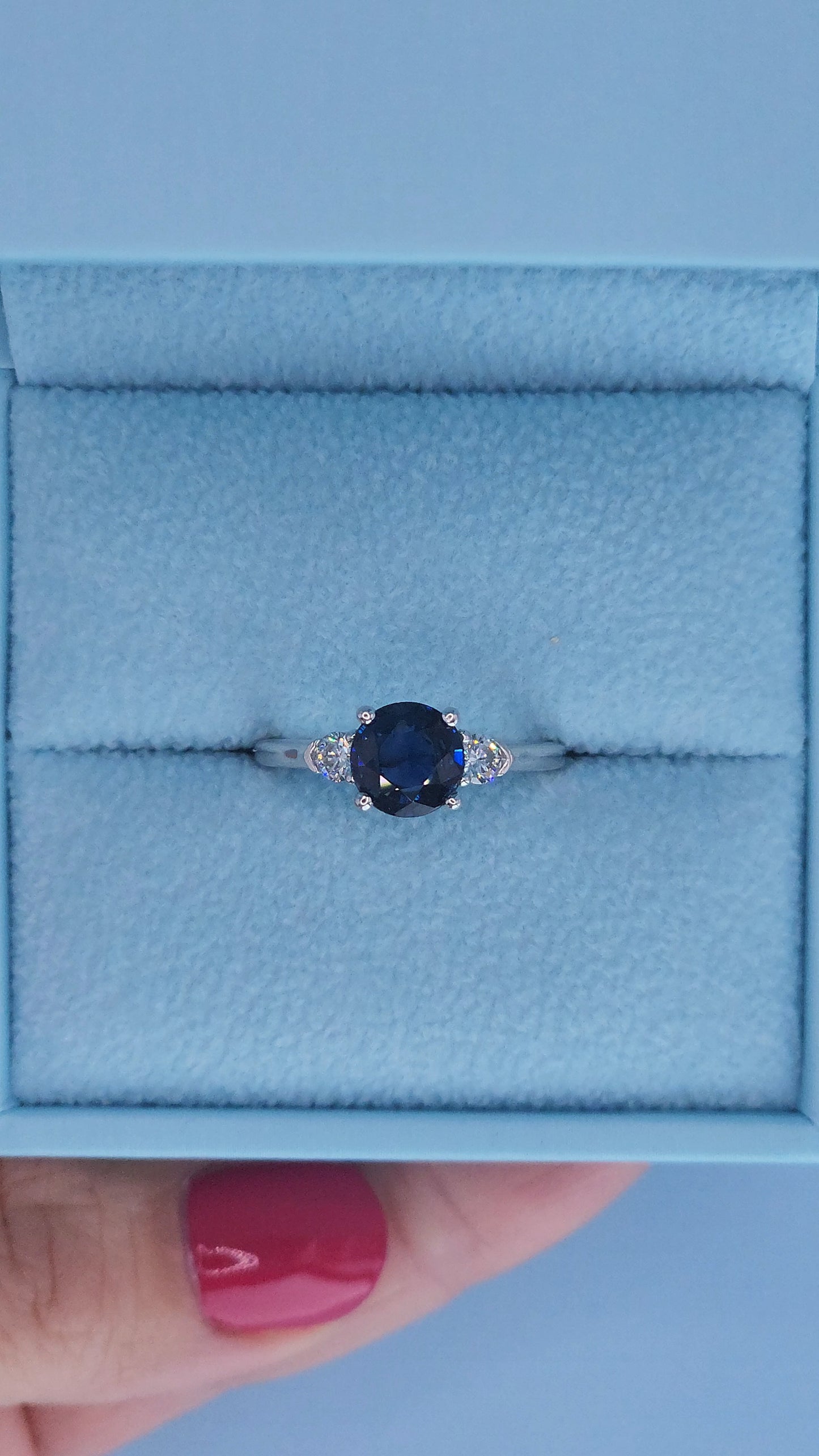 14k White Gold Past Present Future Ring with 1.52 Ct Round Blue Sapphire & Diamond Accents – Size 6.25