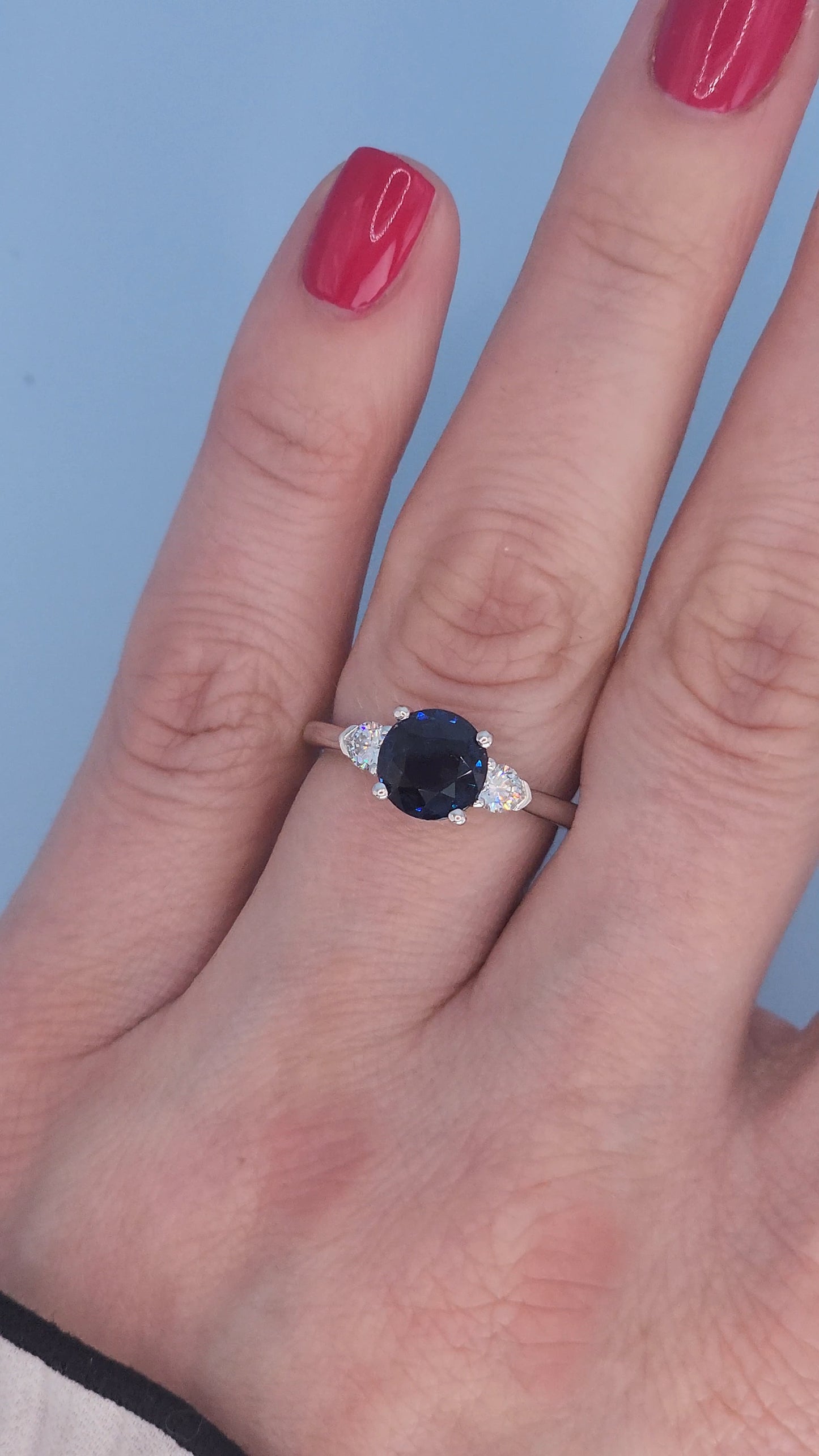 14k White Gold Past Present Future Ring with 1.52 Ct Round Blue Sapphire & Diamond Accents – Size 6.25