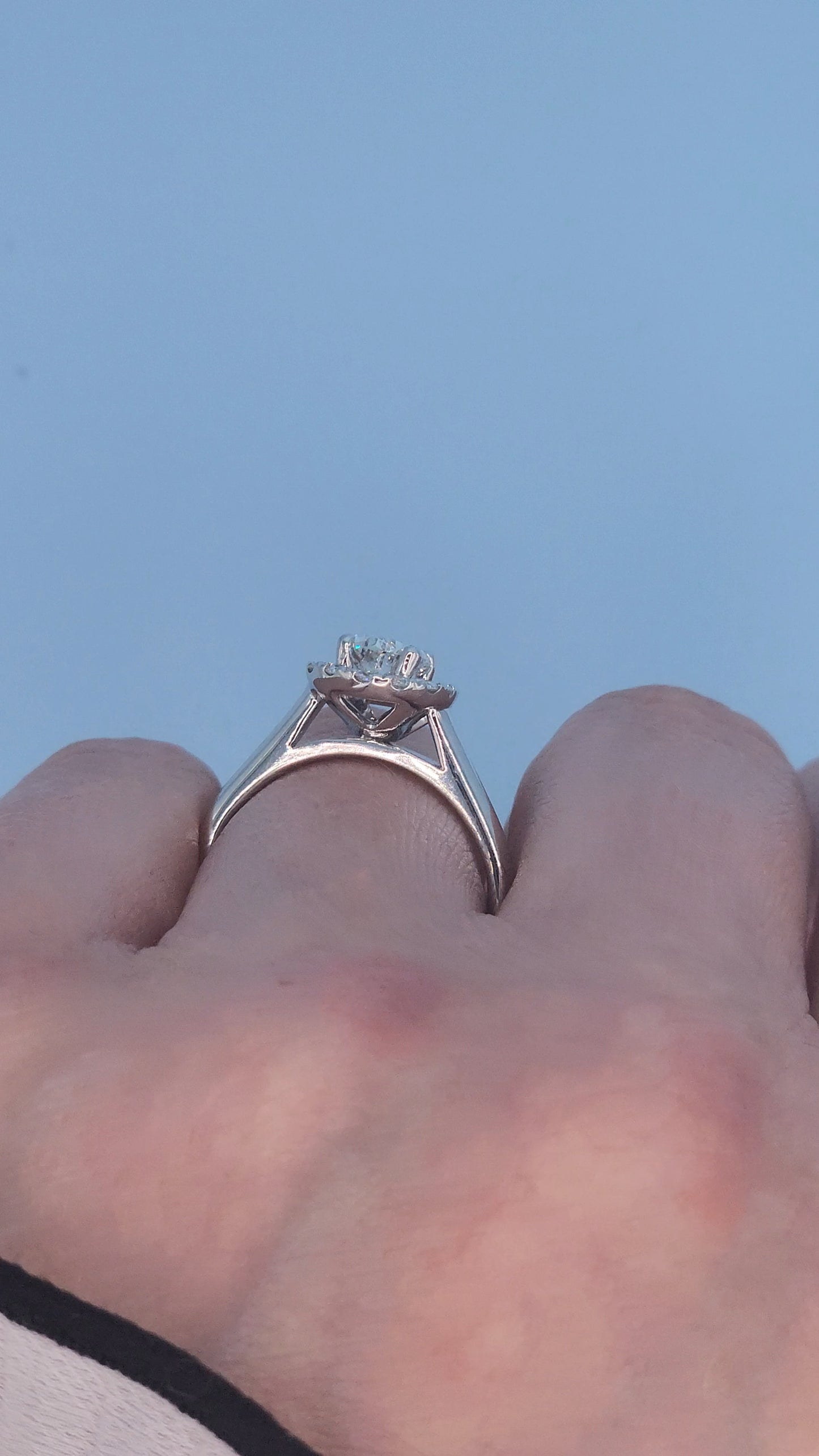 1.00 Carat Oval Diamond Halo Engagement Ring in 14k White Gold – GSI Certified