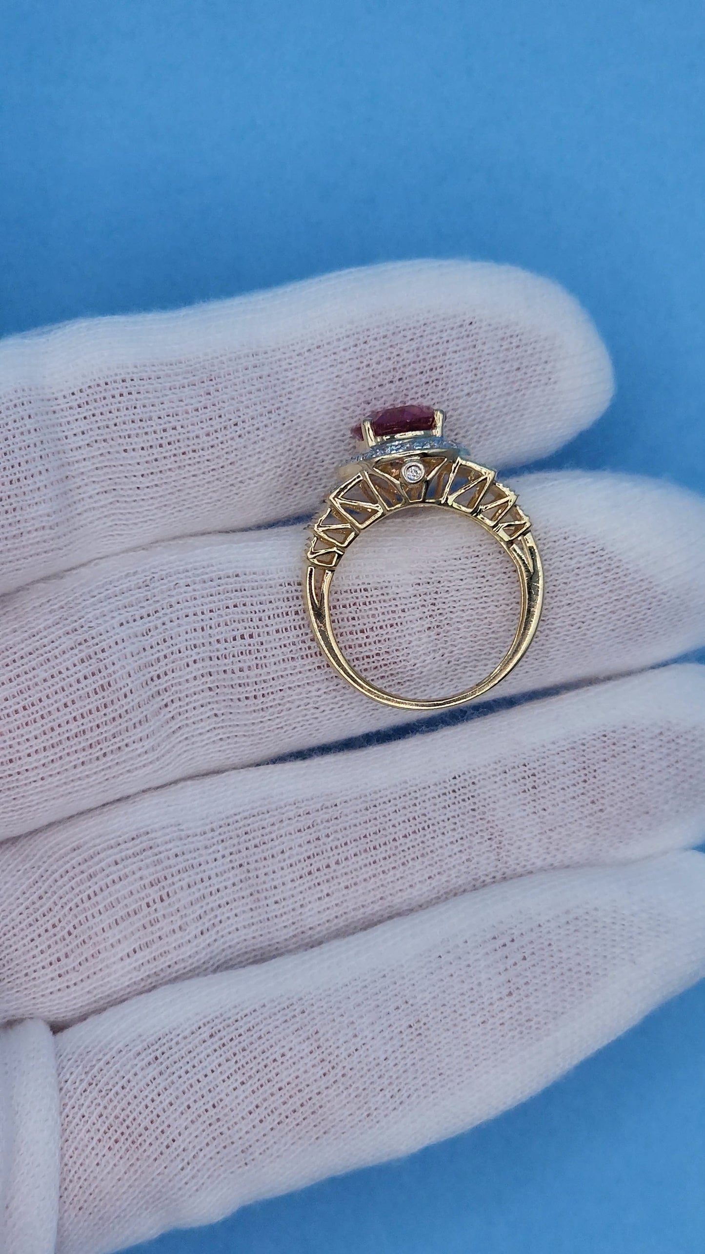 Natural 2.46 ct Oval Pink Tourmaline and Diamond Ring in 14k Yellow Gold