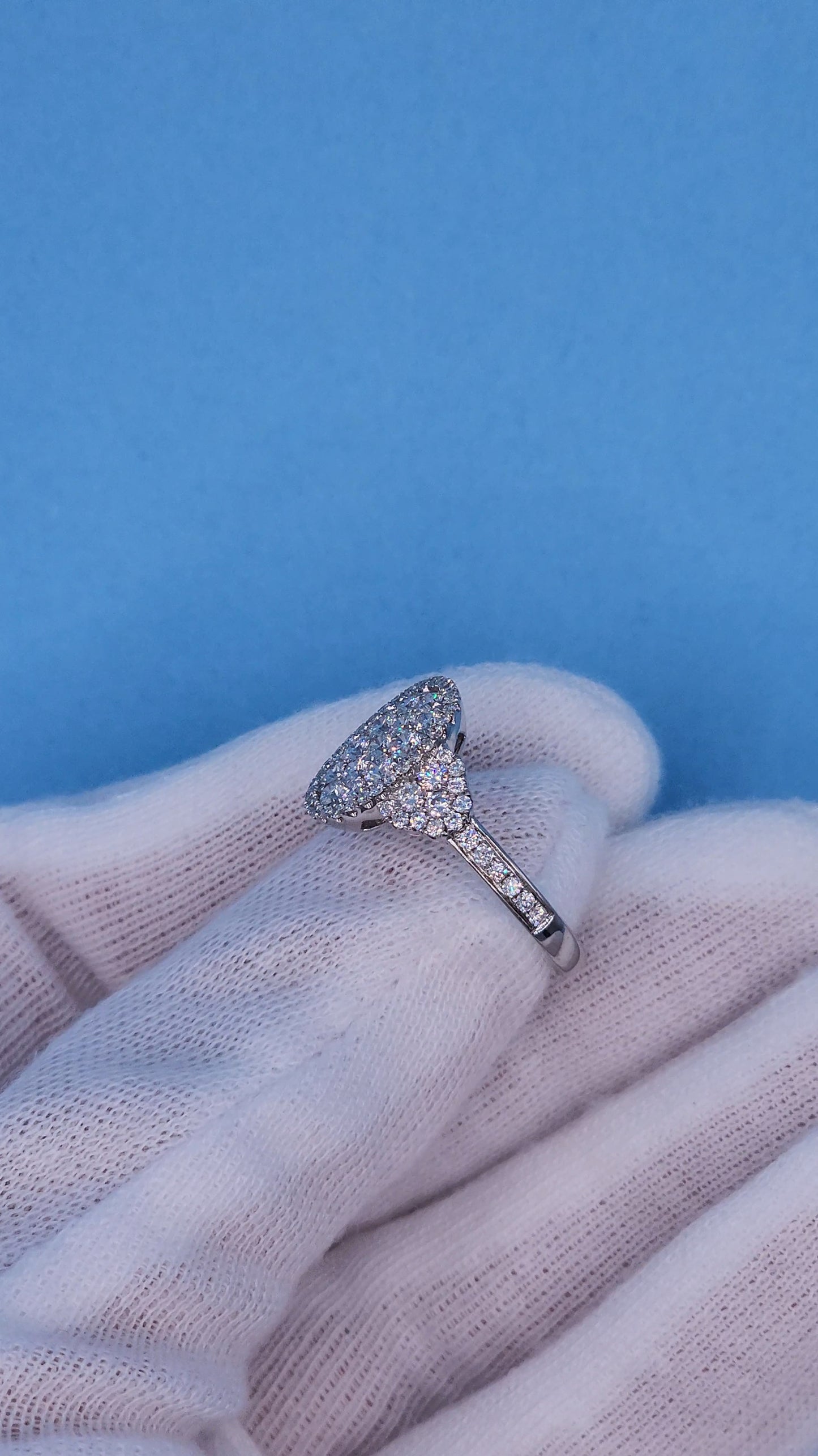 Ladies Oval Diamond Cluster Cocktail Ring in 18k White Gold