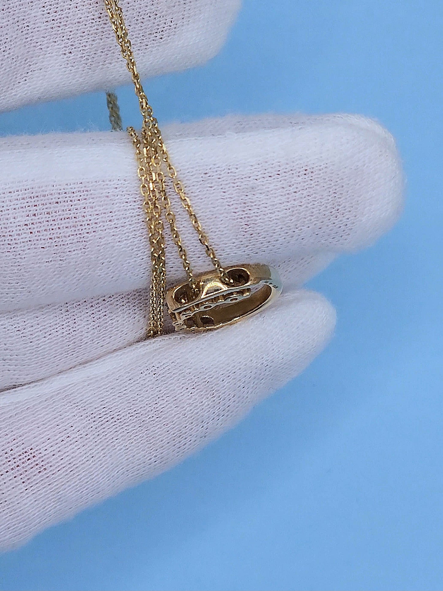 Timeless 14K Yellow Gold Diamond Swirl Pendant Necklace with 0.25 CT Graduated Diamonds on 18-Inch Cable Link Chain