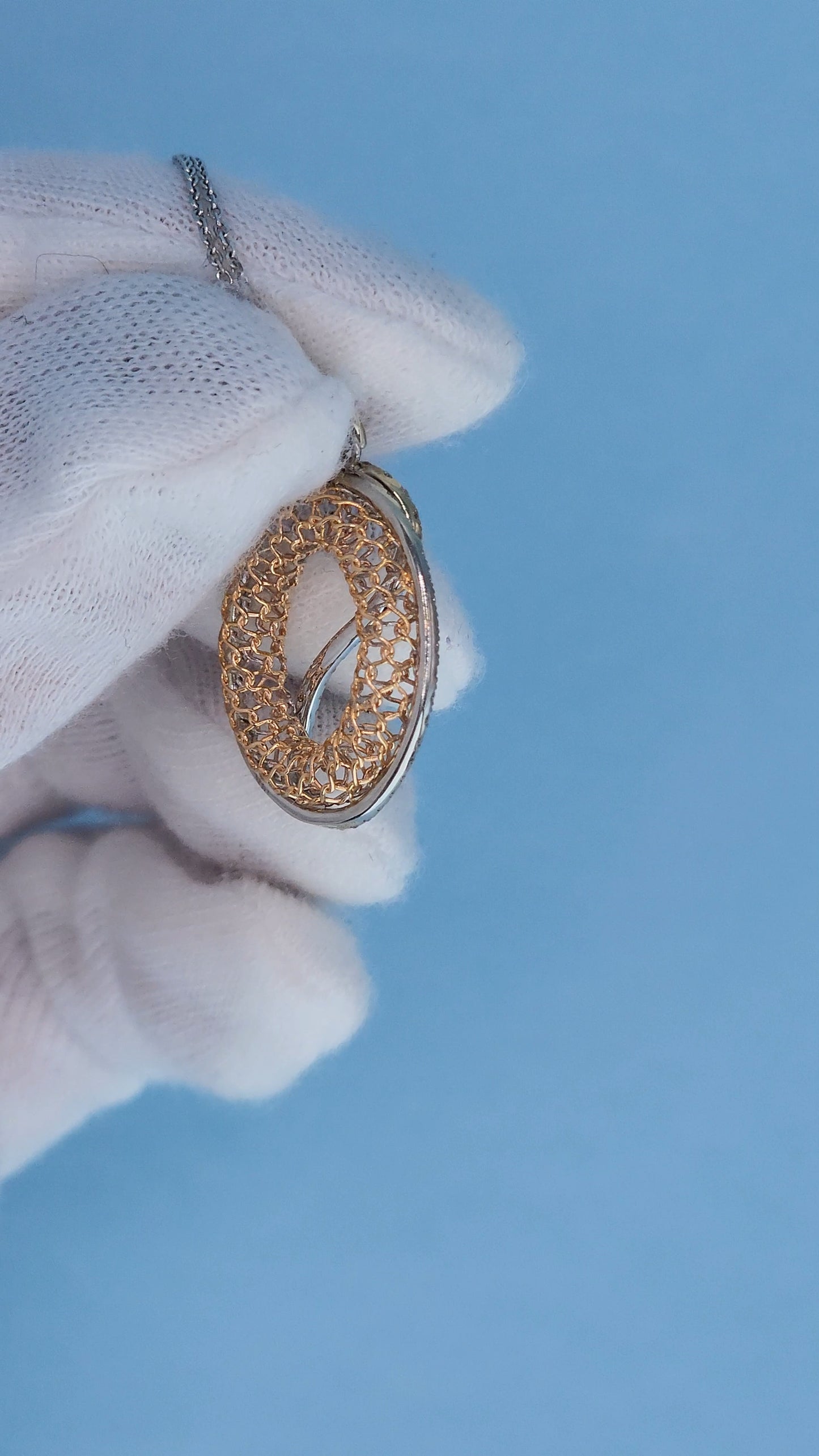 Zeghani 14k White and Rose Gold Open Diamond Pendant – Timeless Elegance