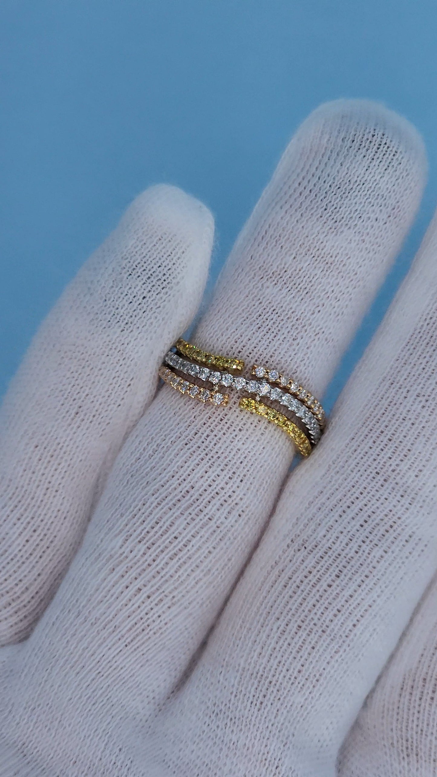 18k Tri-Color Gold 3-Row Wave Band Ring with White and Yellow Diamonds - Unique Design, Size 6.25