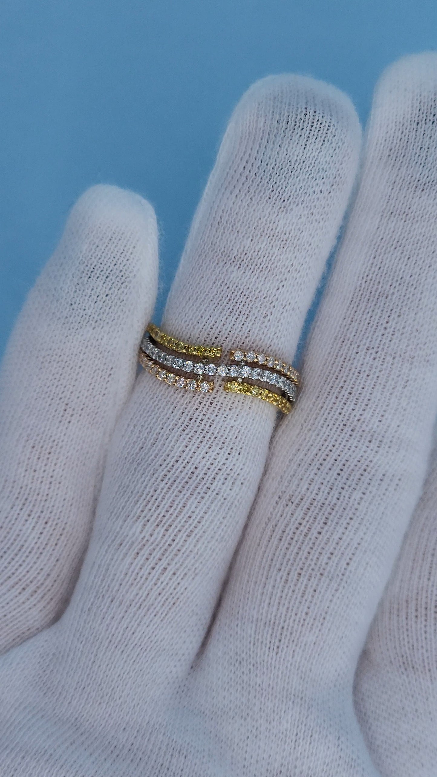 18k Tri-Color Gold 3-Row Wave Band Ring with White and Yellow Diamonds - Unique Design, Size 6.25