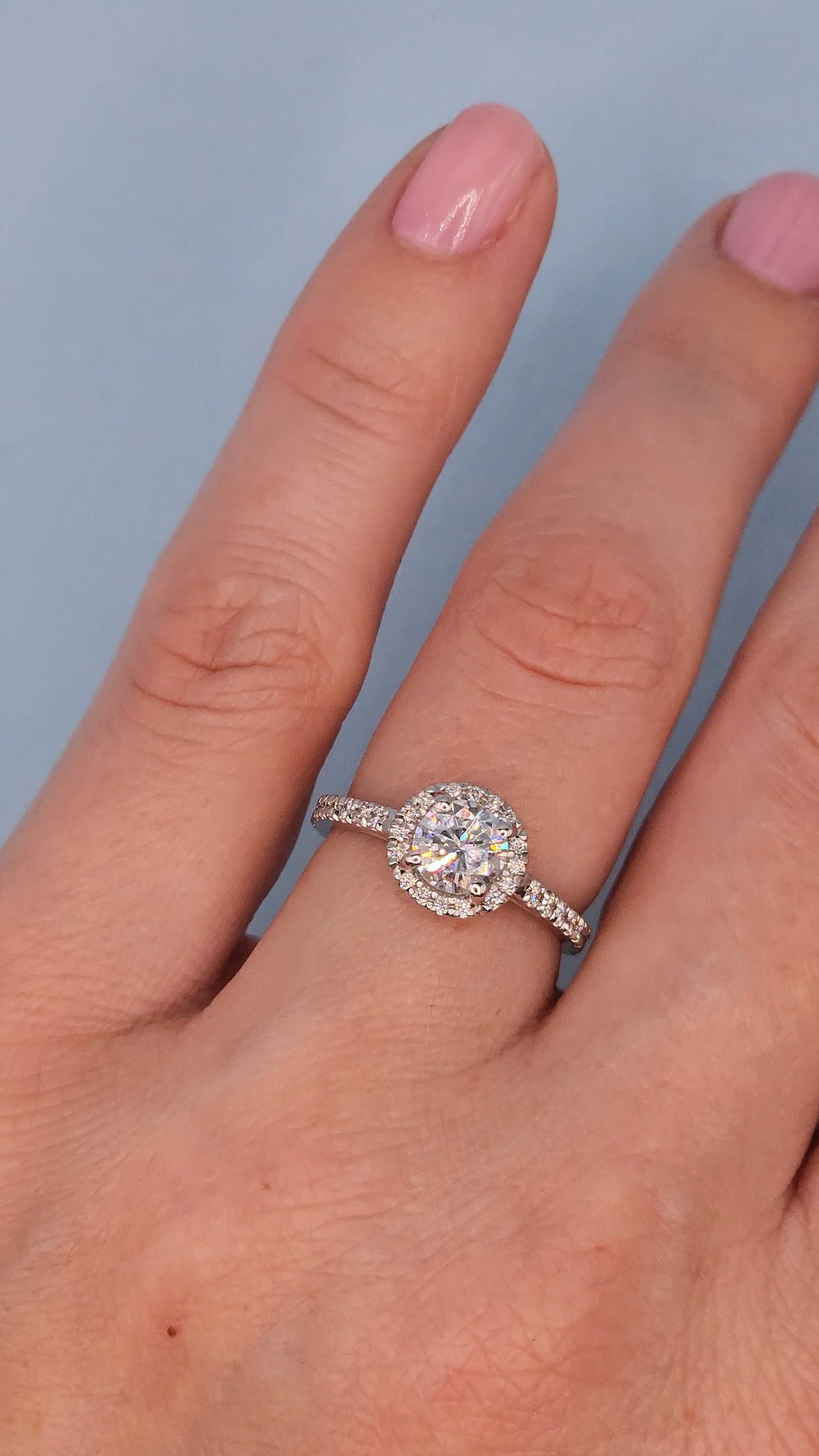 14k White Gold Halo Engagement Ring with 0.66 Carat Natural Round Diamond Center & 0.25 Carat Total Weight Accent Diamonds