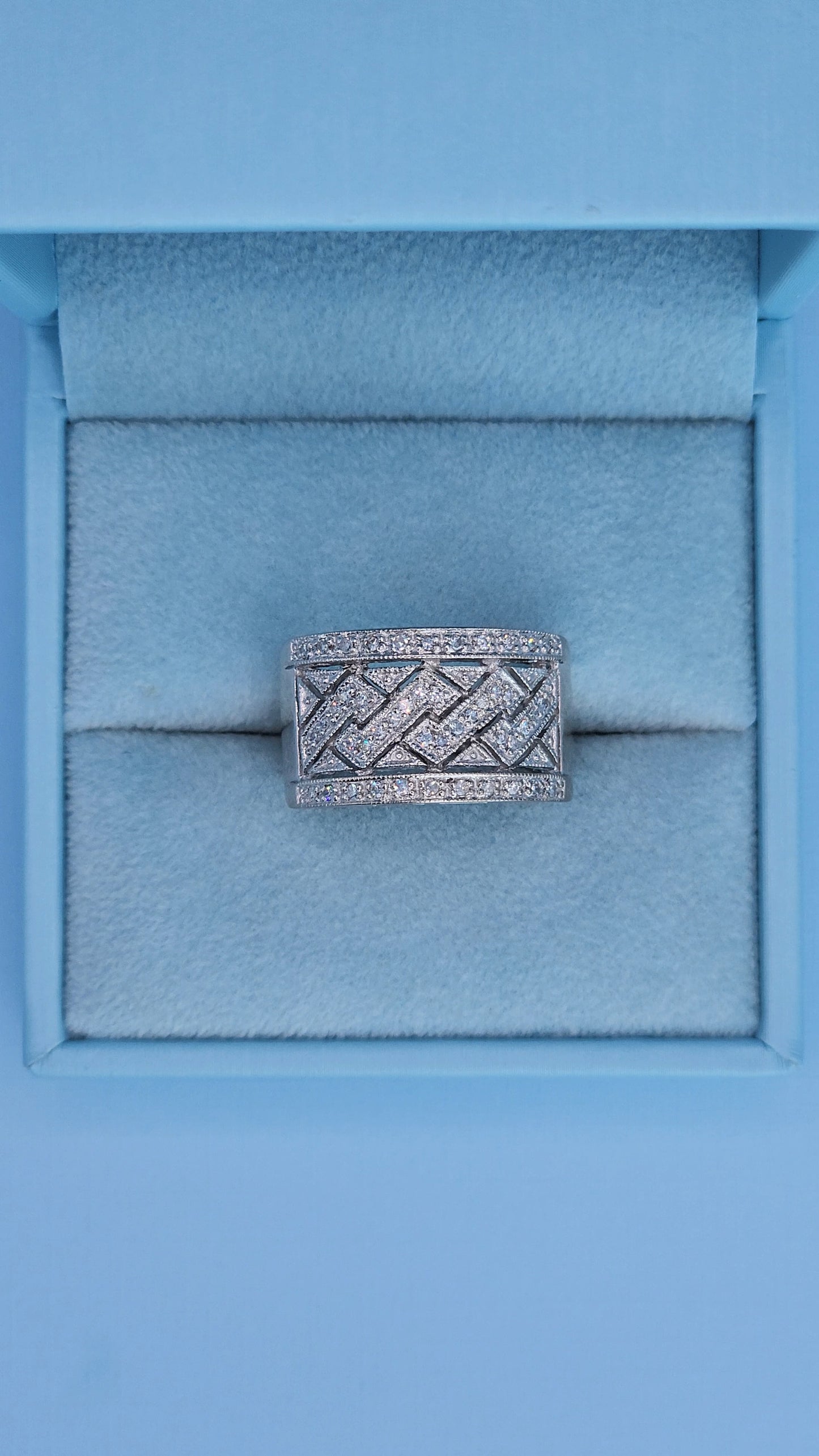14k White Gold Wide Zigzag Band Ring with Natural Diamonds – 12.7mm Bold Design