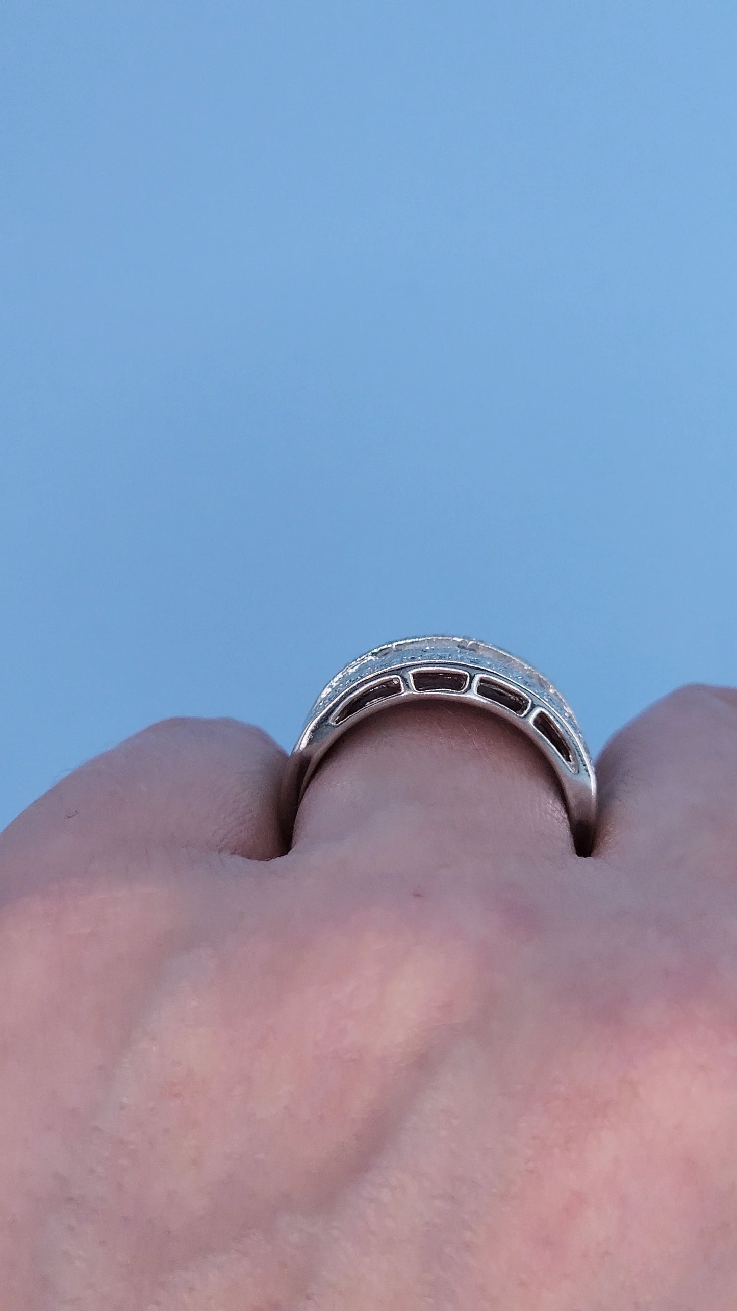 14k White Gold Wide Zigzag Band Ring with Natural Diamonds – 12.7mm Bold Design