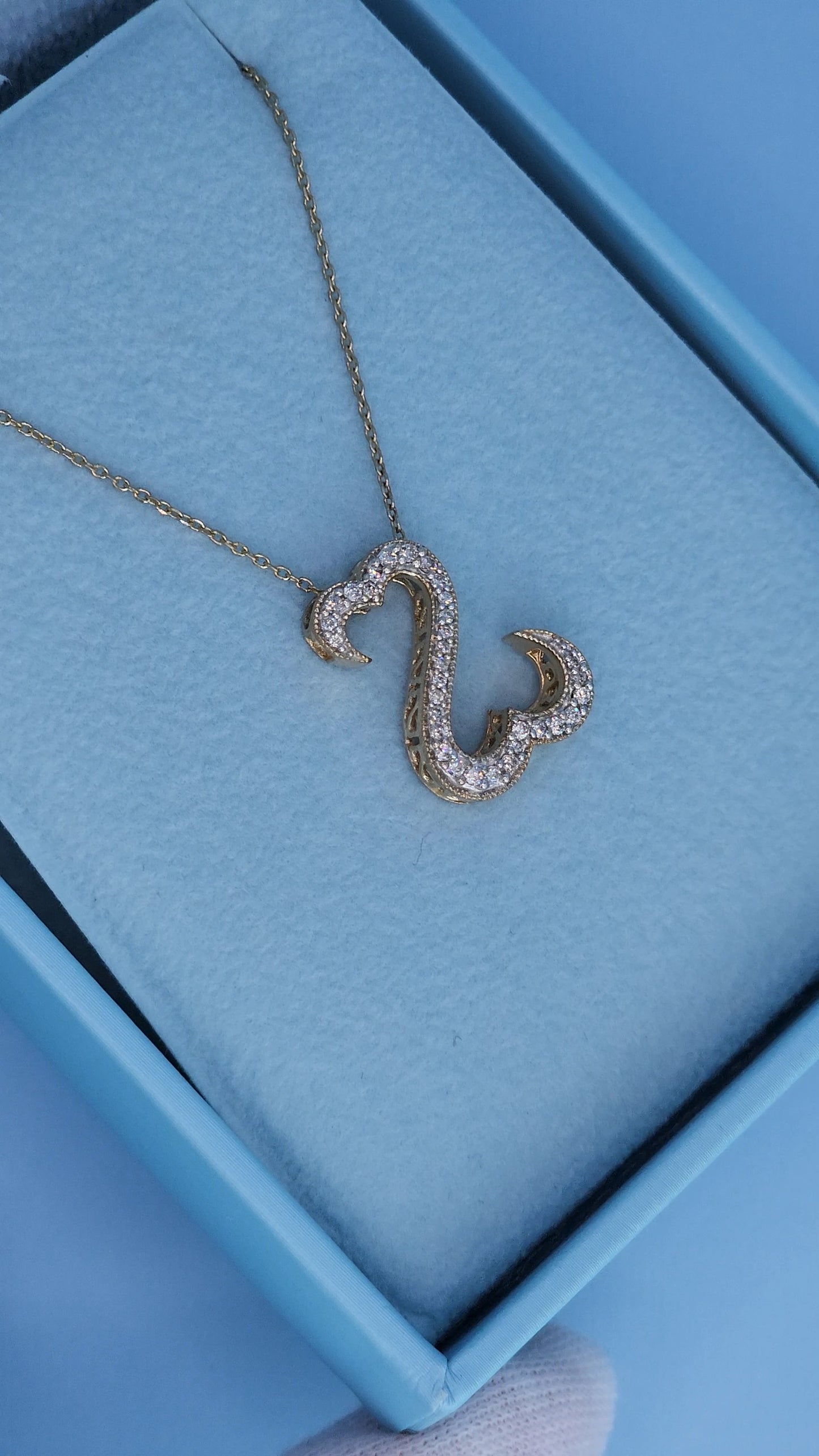 Jane Seymour Petite Double Heart Necklace in 14k Yellow Gold | Natural Diamonds 0.20ct t.w., Adjustable Chain 18–20"