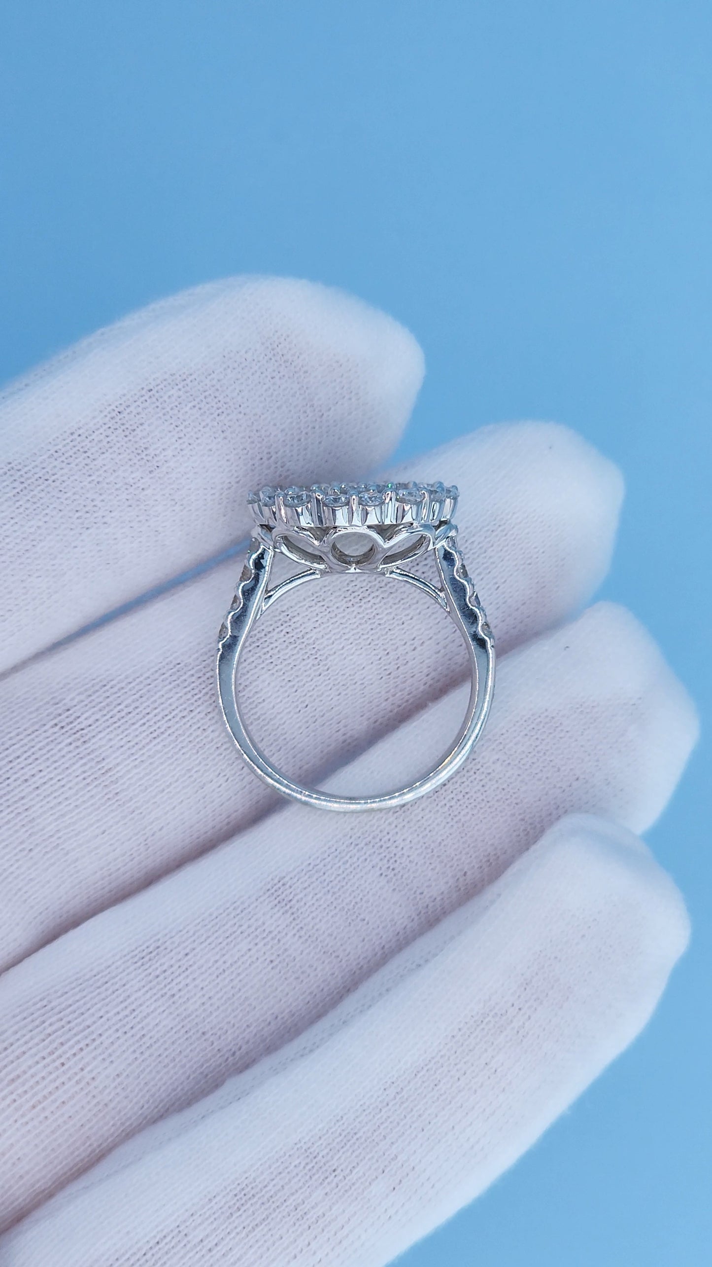 14k White Gold Diamond Cluster Flower Ring | 1.25ct Total, Round & Baguette Diamonds, Size 5.5