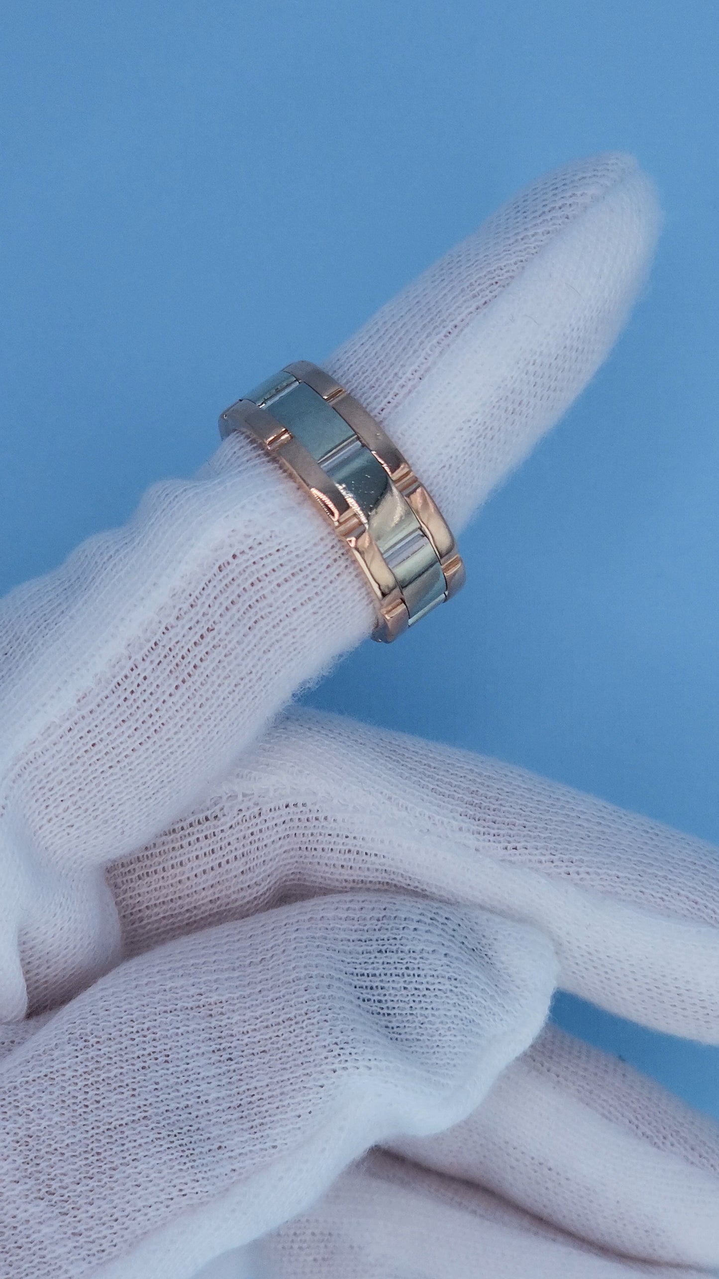 14k White and Rose Gold Men’s Wedding Band – Oyster-Inspired Two-Tone Gold Ring, 7.6mm, Size 8.5
