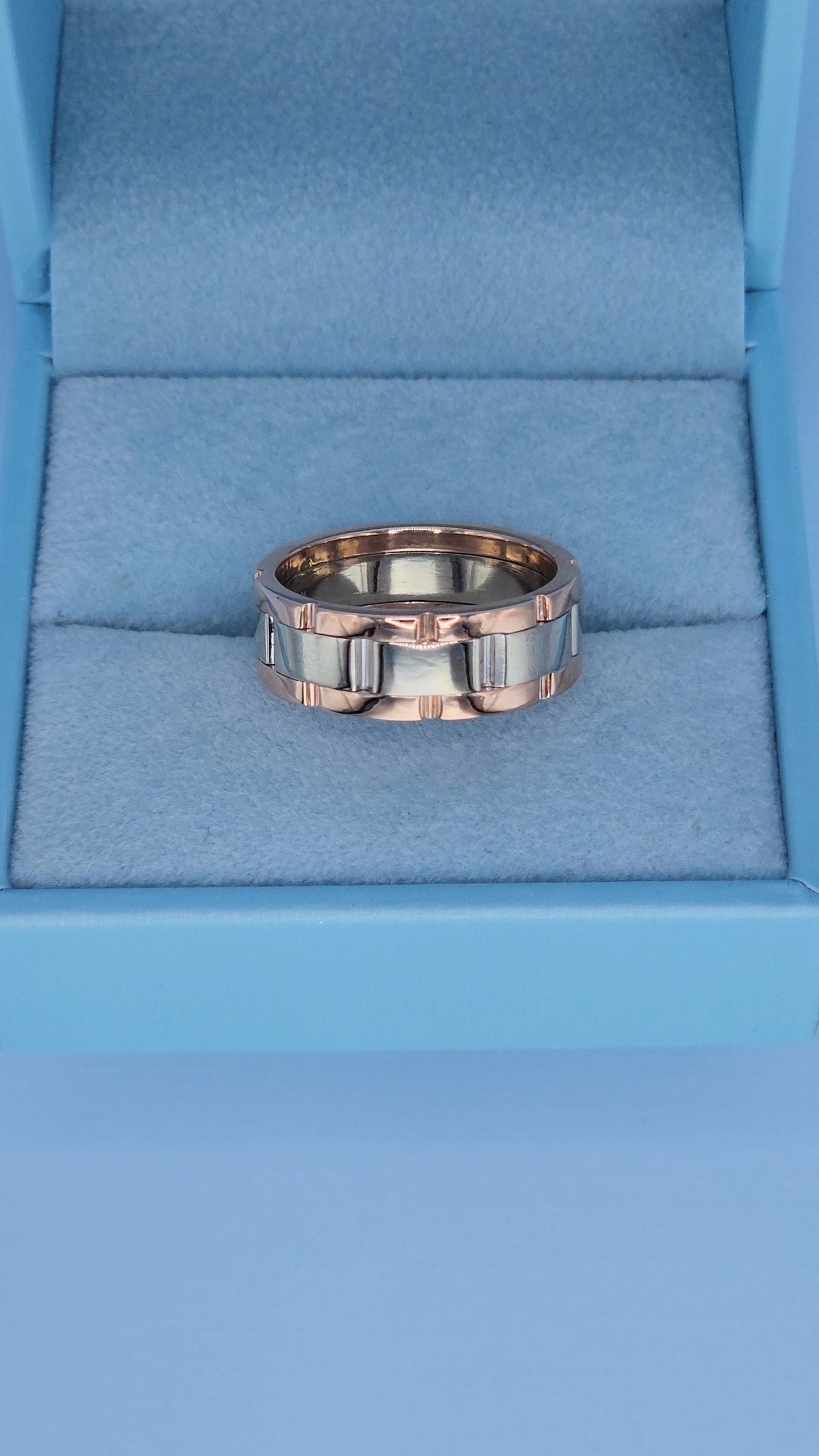 14k White and Rose Gold Men’s Wedding Band – Oyster-Inspired Two-Tone Gold Ring, 7.6mm, Size 8.5
