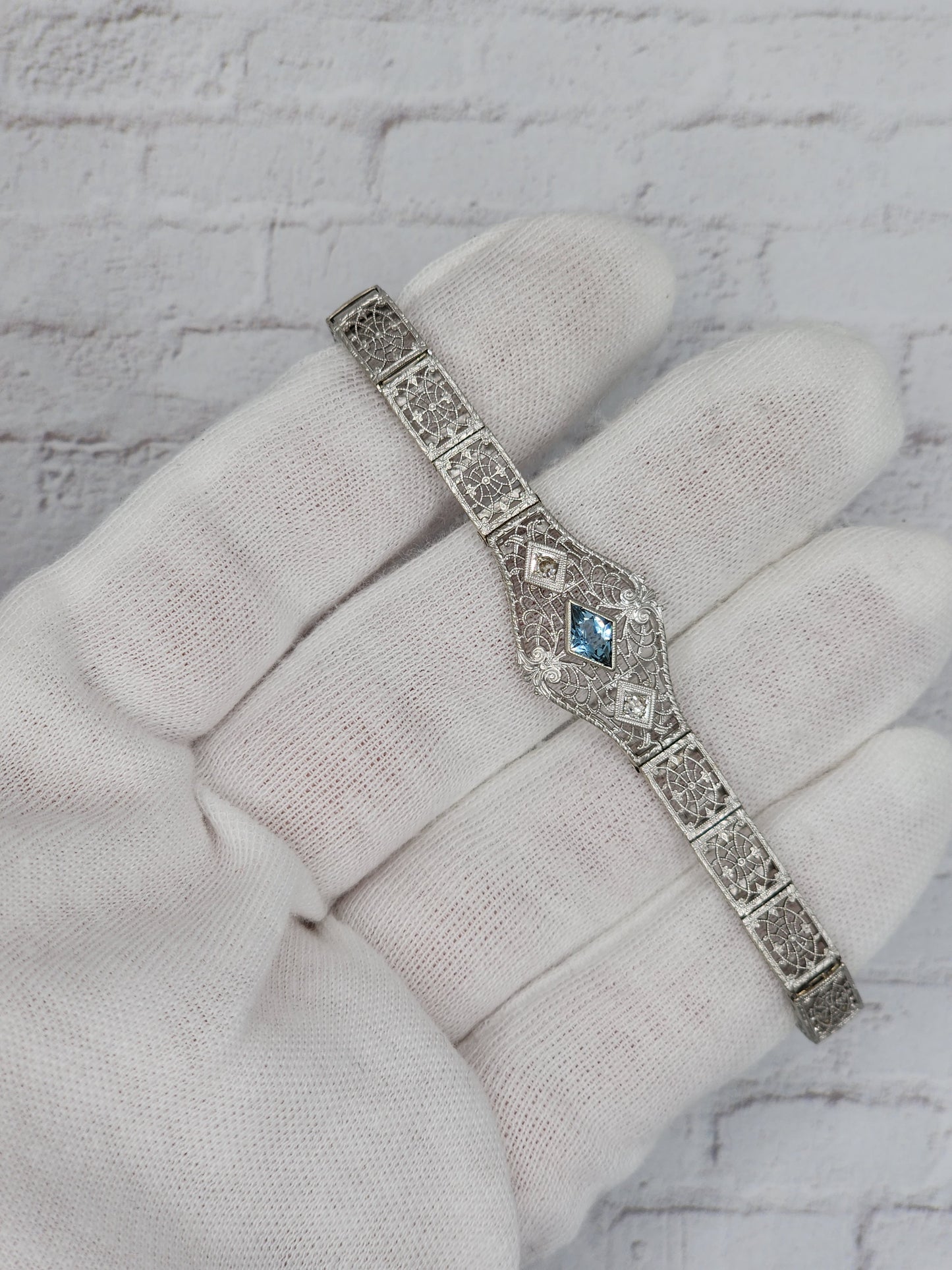 Art-Deco Aquamarine and Diamond Bracelet in 14k White Gold