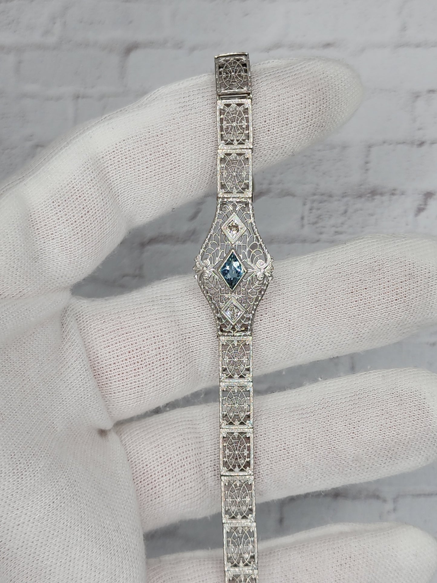 Art-Deco Aquamarine and Diamond Bracelet in 14k White Gold