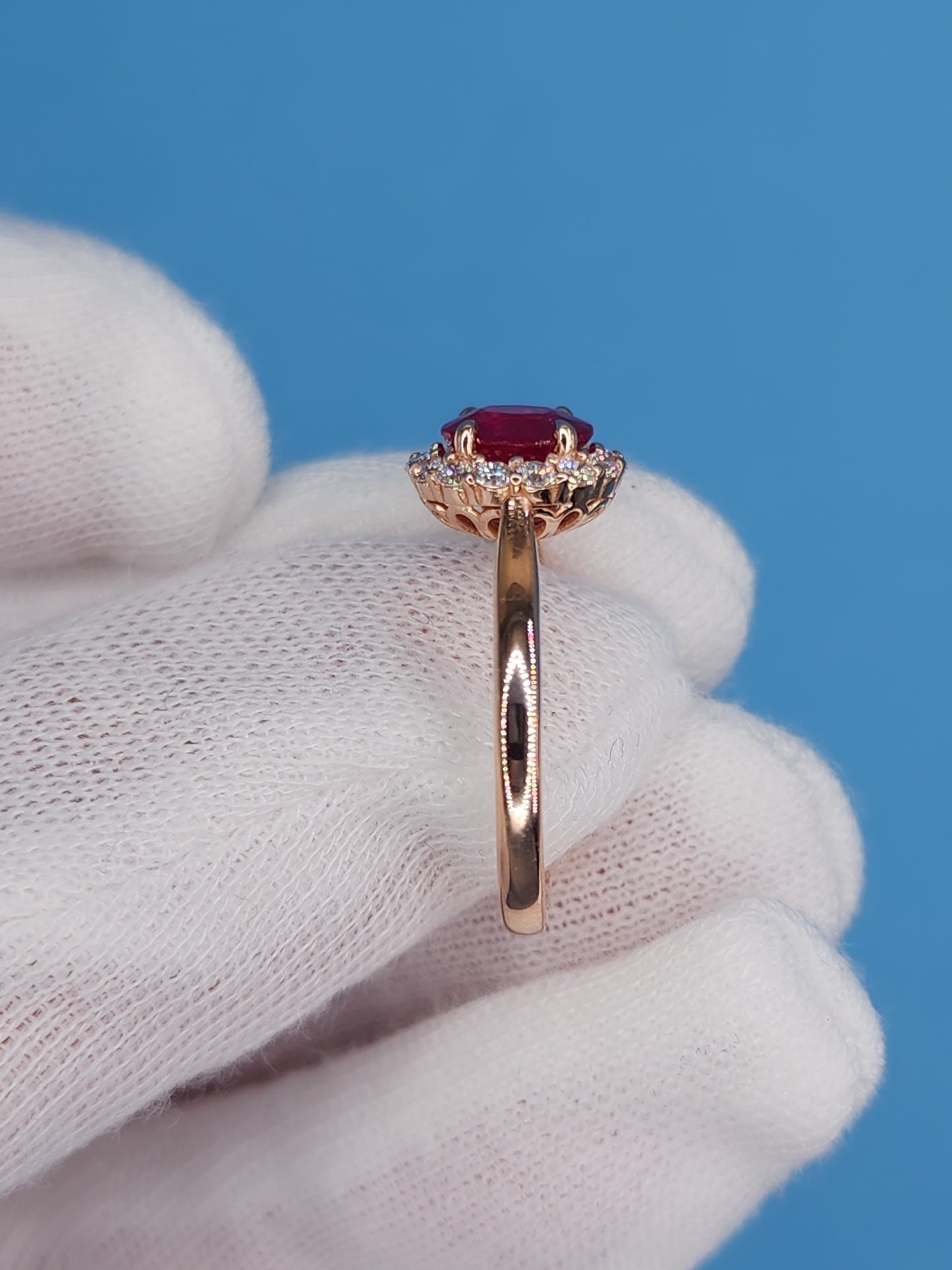 GIA 1.08 ct Ruby and Diamond Halo Ladies Rig in 14k Rose Gold