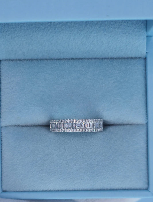 18k White Gold Three-Row Diamond Band Ring – 0.75 Ct, Baguette & Round Diamonds, Size 5