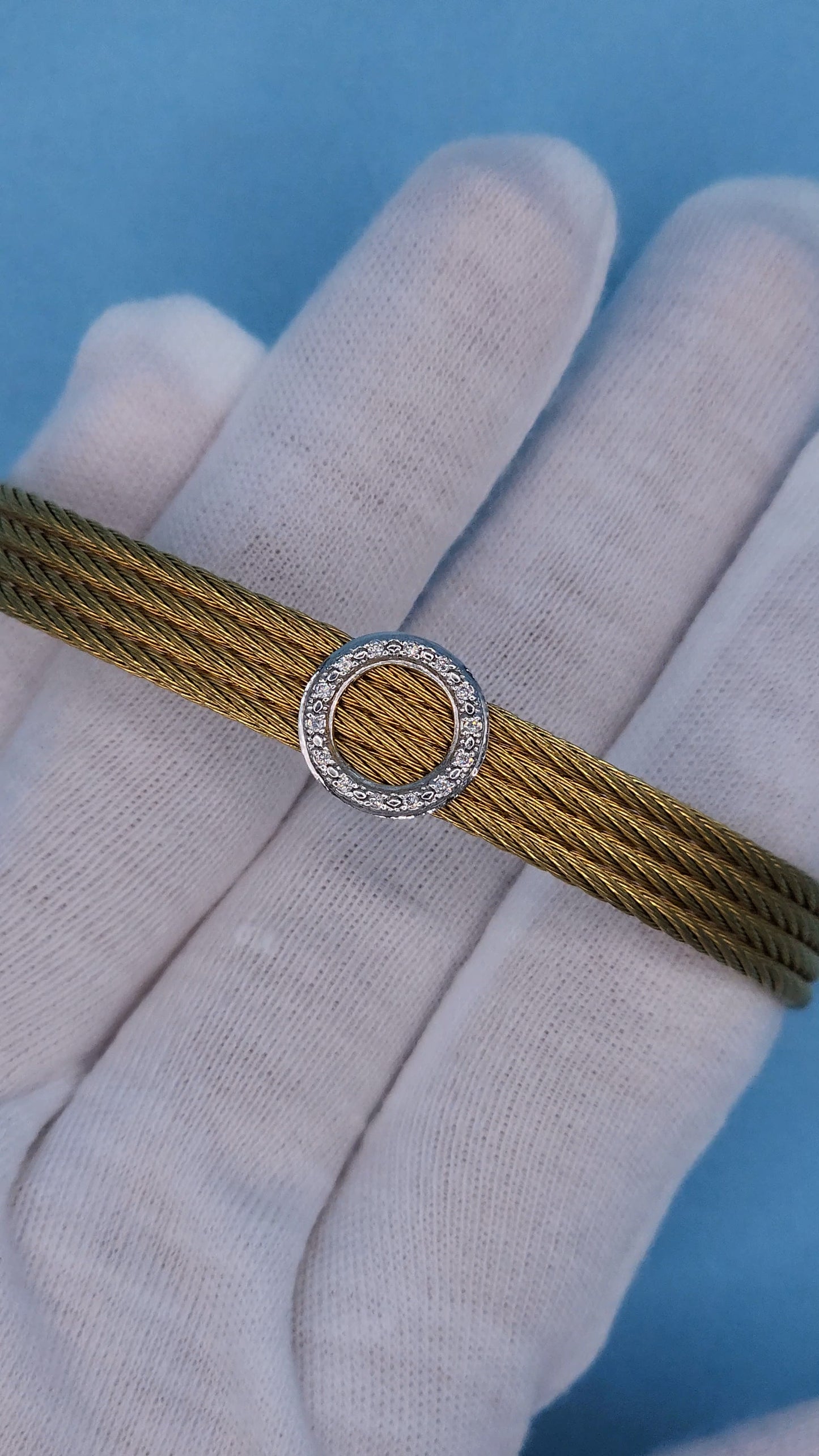 ALOR Flexible Cuff Bracelet Classique Collection in 18k Gold and Steel with Diamonds