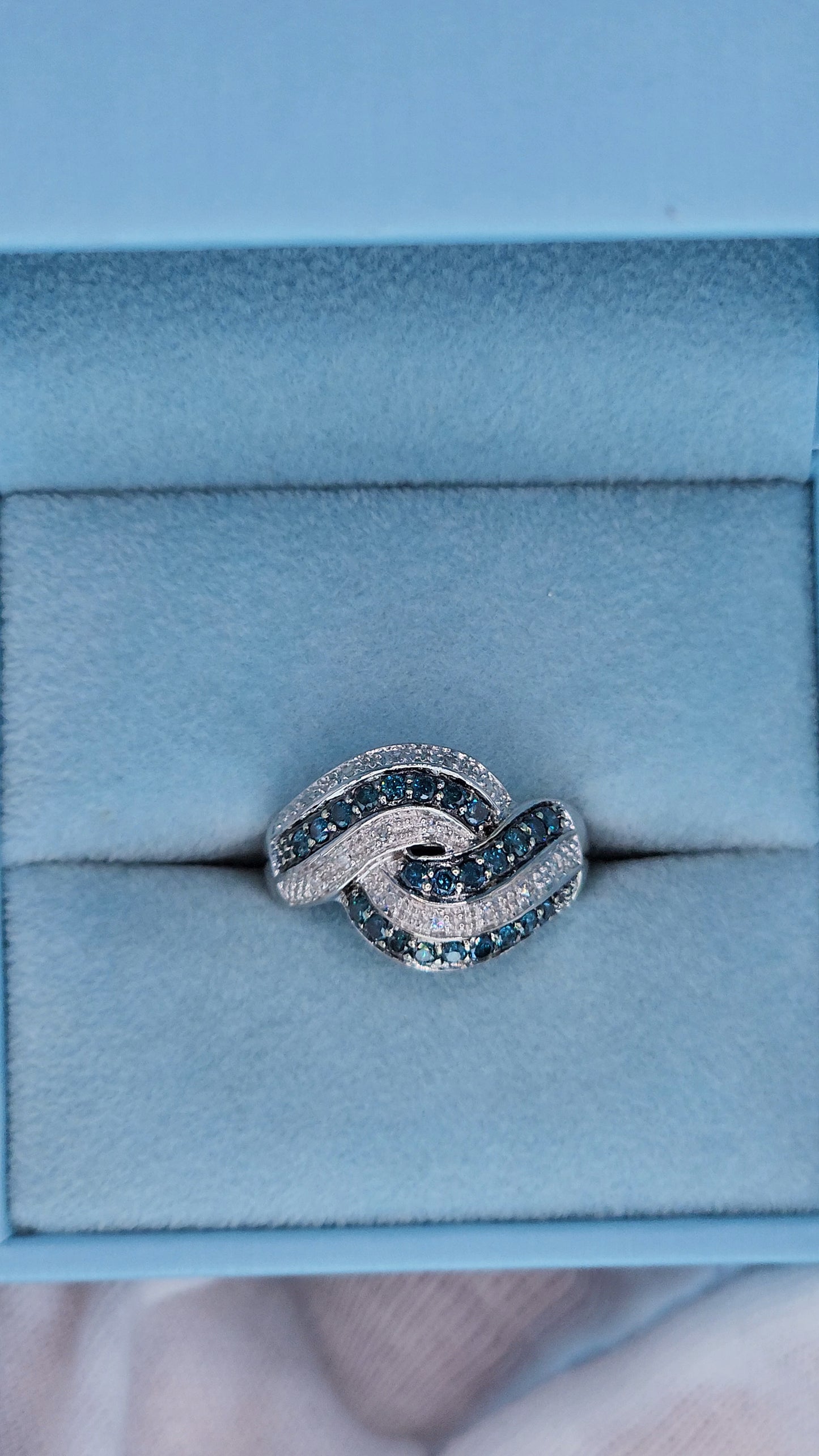 14k White Gold Swirl Interlocking Waves Ring with Blue and White Diamonds - 0.50 Carat Total Weight, Size 7